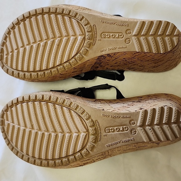 CROCS Women's Leigh II 2 Strap Cork Wedge Sandals Black Comfort Everyday Work W5 - Picture 3 of 6